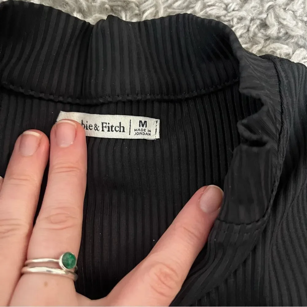 Abercrombie and Fitch Black zip up long sleeve body suit size medium